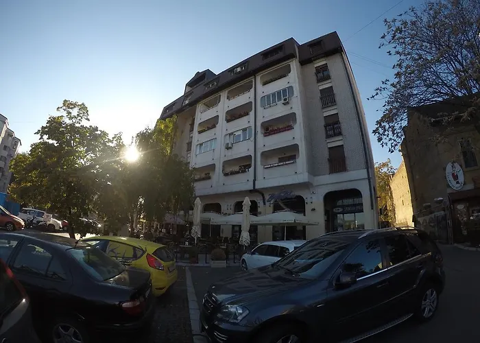Violet Star Apartment